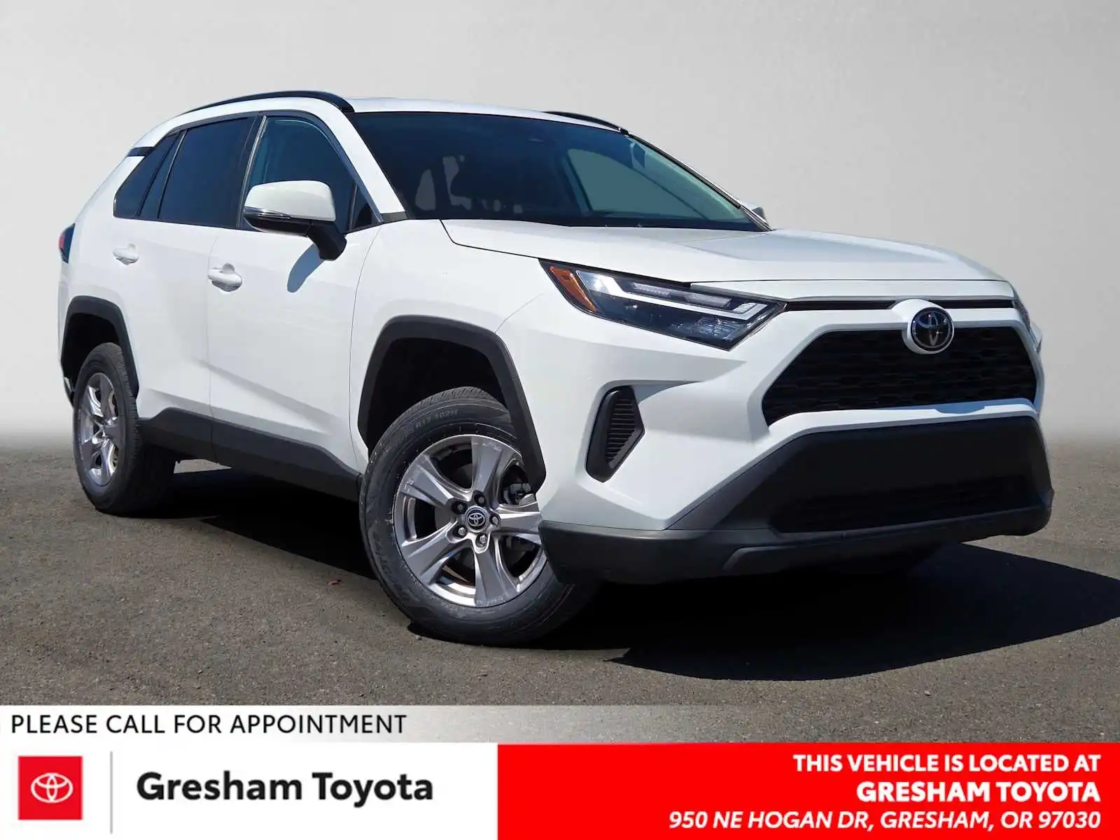 2025 Toyota RAV4 XLE AWD's photo