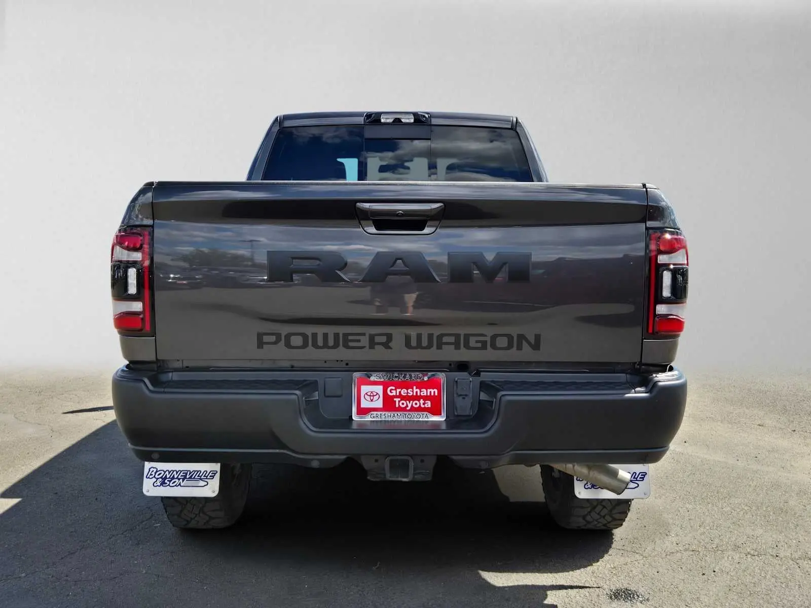 2024 RAM 2500 Power Wagon 4WD Crew Cab SWB photo 5