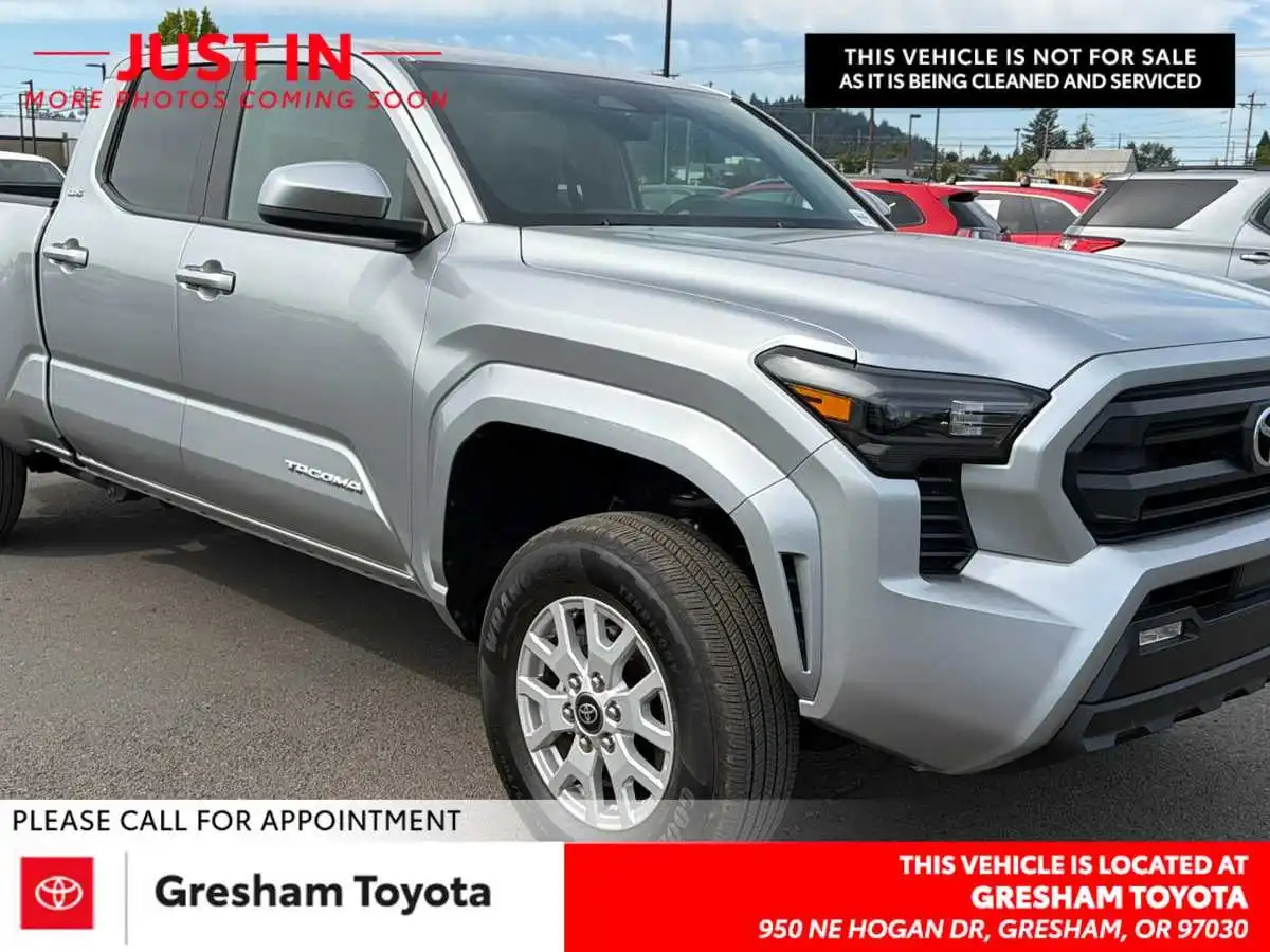 2026 Toyota Tacoma SR5 4x4 Double Cab Long Bed's photo