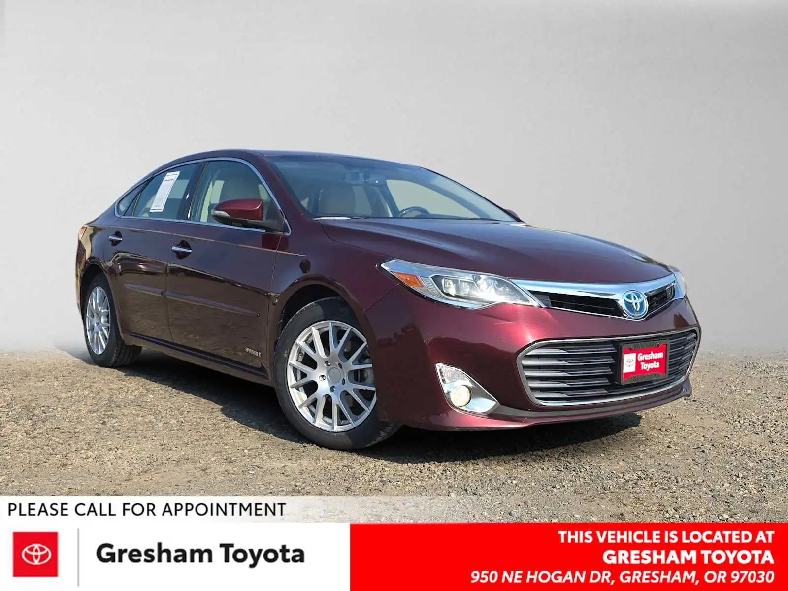 2014 Toyota Avalon Limited Hybrid's photo