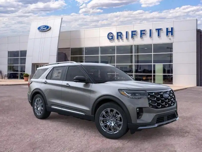 2026 Ford Explorer Platinum's photo