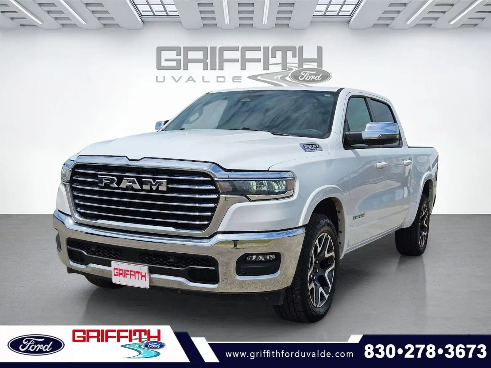 2025 RAM 1500 Laramie 4x4 Crew Cab 5'7's photo