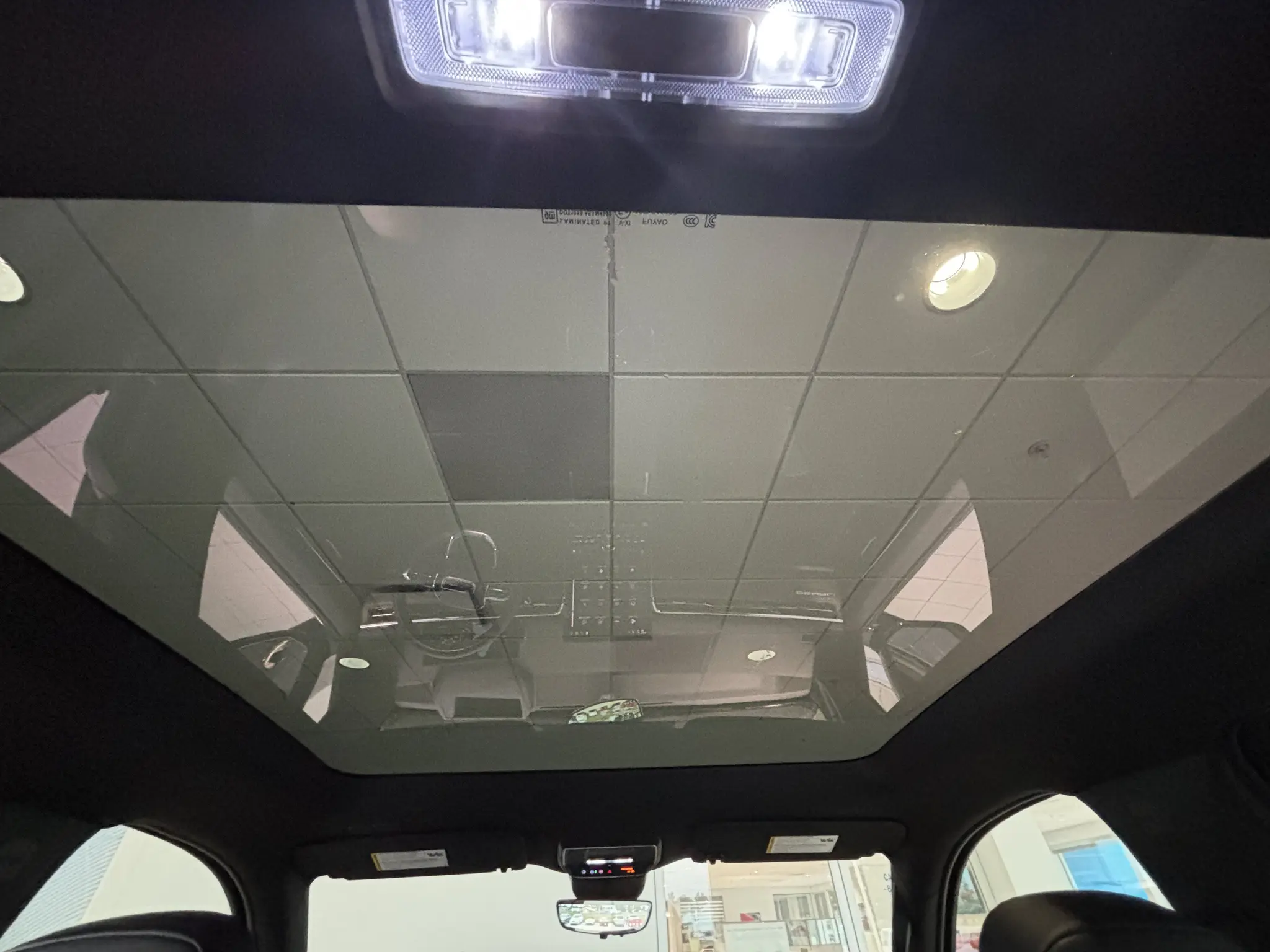 2026 GMC Sierra Denali Max Range Crew Cab e4WD photo 4