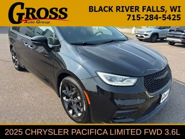 2025 Chrysler Pacifica Limited's photo