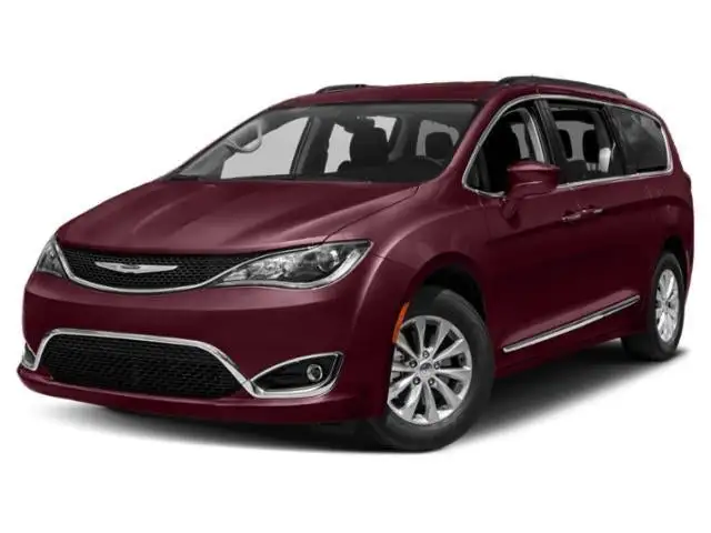 2018 Chrysler Pacifica Touring L Plus's photo