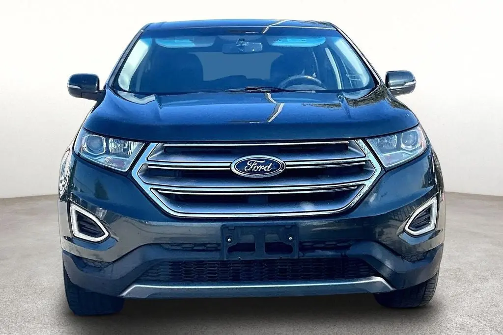 2015 Ford Edge Titanium photo 3