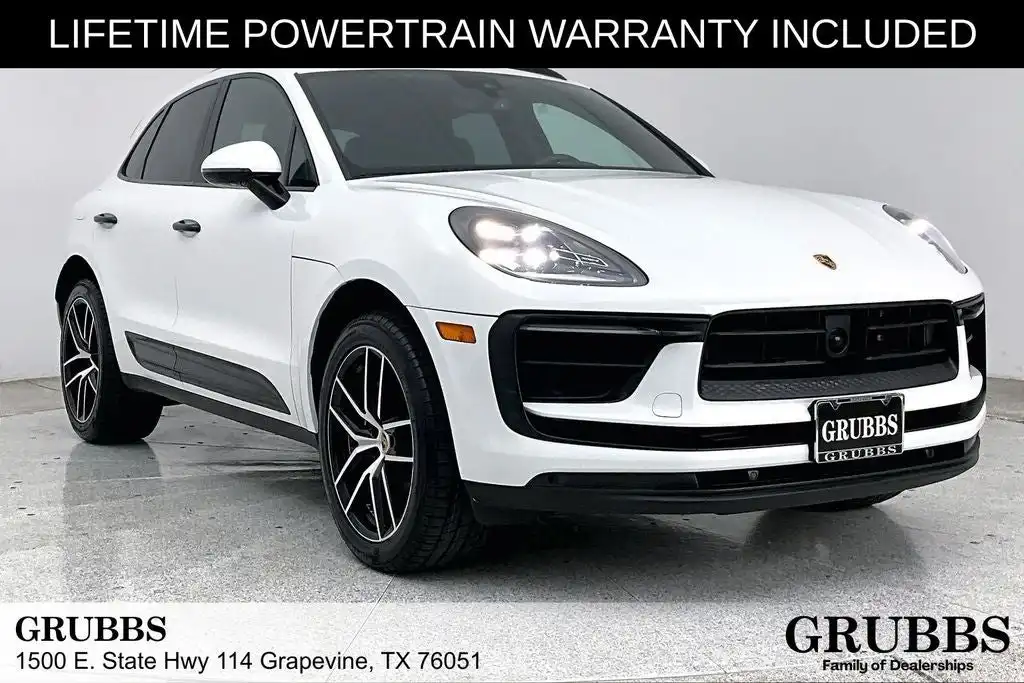 2024 Porsche Macan Base's photo