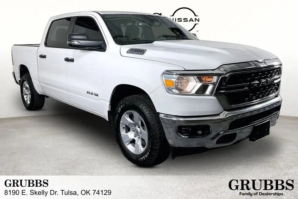 2023 RAM 1500 Big Horn/Lone Star 4x4 Crew Cab 5'7's photo