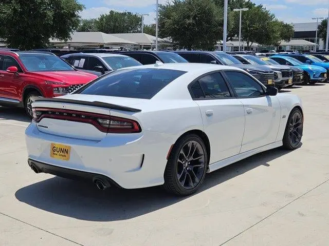2023 Dodge Charger Scat Pack photo 3