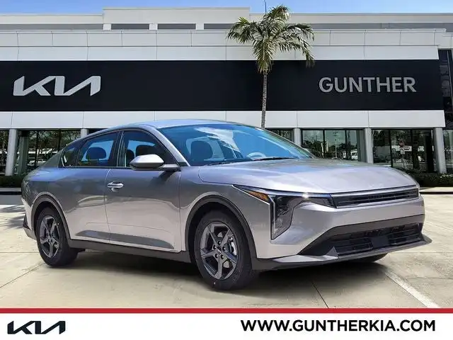 2026 Kia K4 LXS Auto's photo