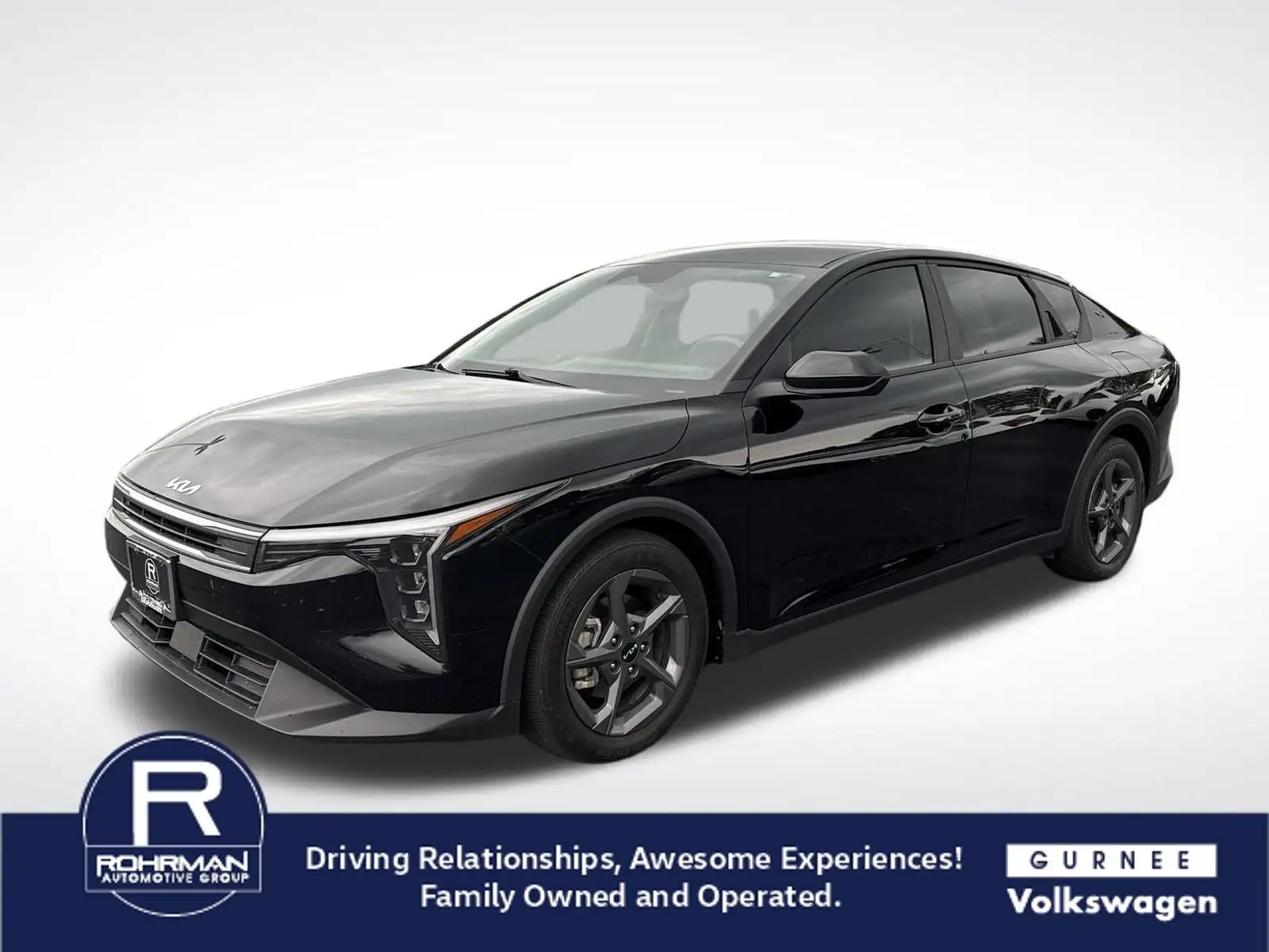 2025 Kia K4 LXS Auto's photo