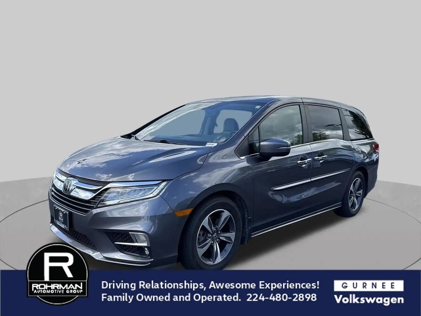 2018 Honda Odyssey Touring's photo