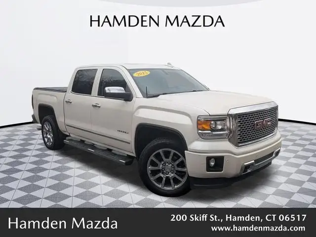 2015 GMC Sierra 4WD Crew Cab Short Box photo 1
