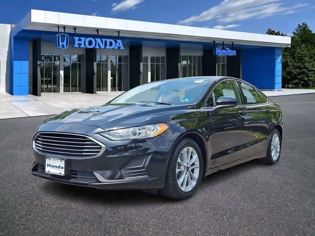 2020 Ford Fusion SE FWD's photo