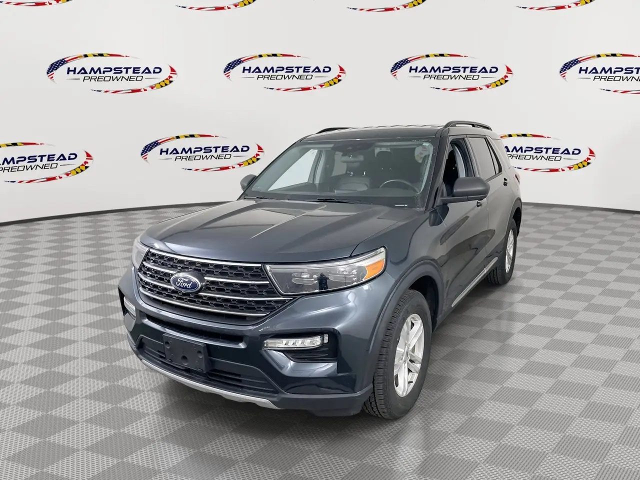2022 Ford Explorer XLT 4WD photo 1