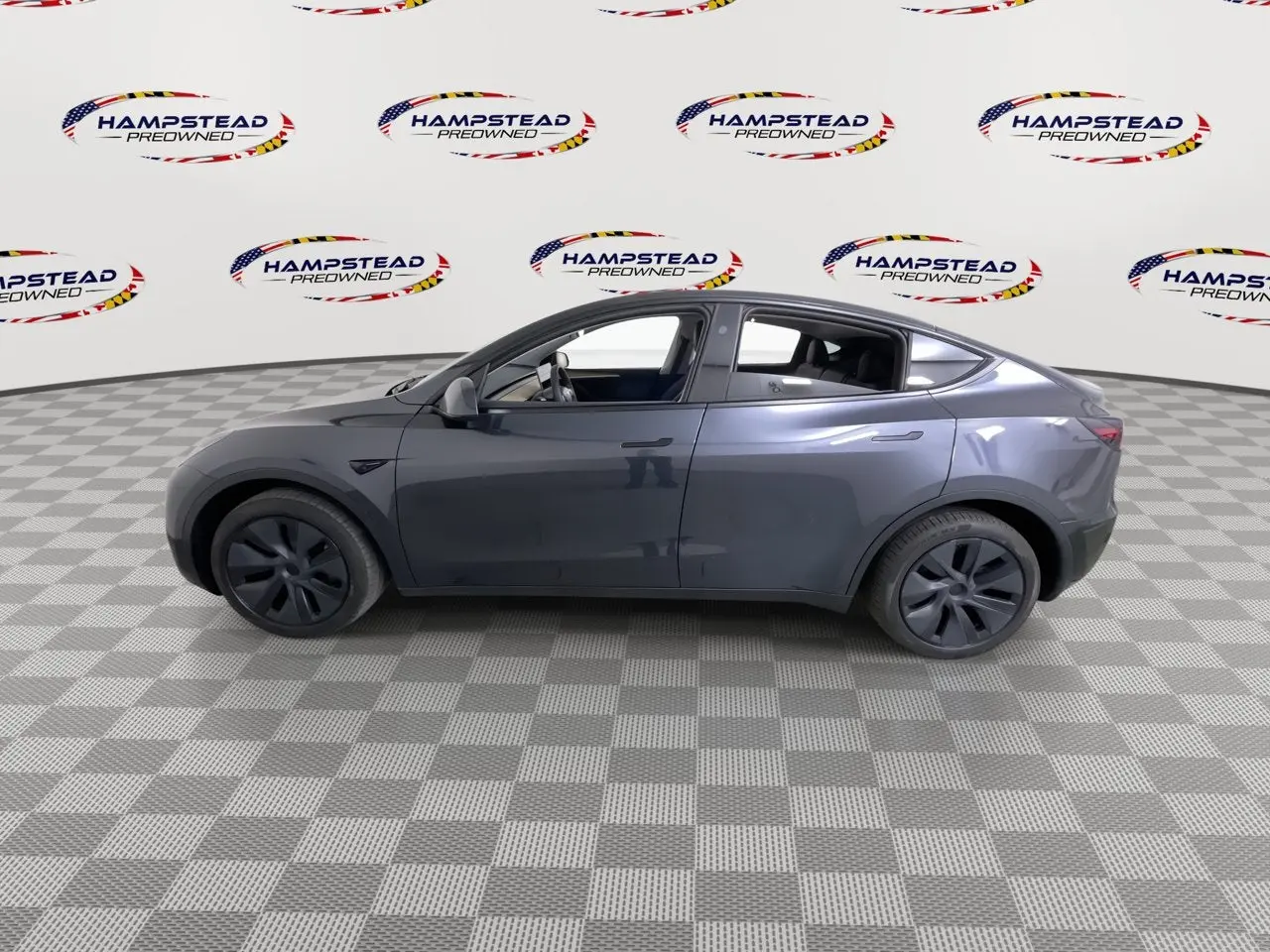 2024 Tesla Model Y Long Range Dual Motor AWD photo 5