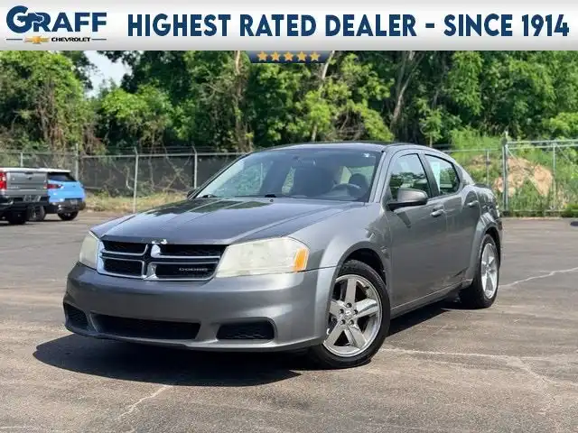 2012 Dodge Avenger SE's photo