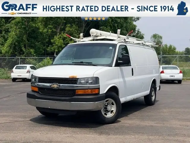 2016 Chevrolet Express 2500 Work Van HD photo 1