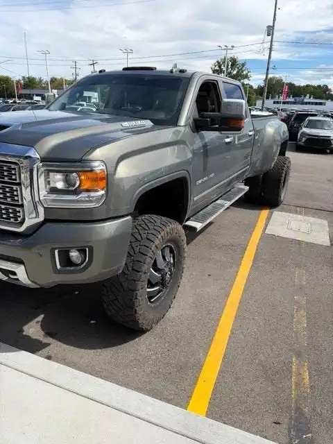 2018 GMC Sierra Denali 4WD Crew Cab Long Box DRW's photo