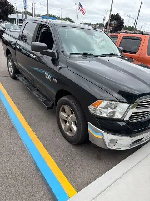 2016 RAM 1500 Big Horn 4WD Crew Cab 5'7's photo