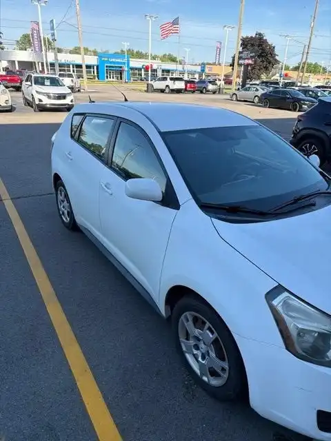 2009 Pontiac Vibe 2.4L's photo