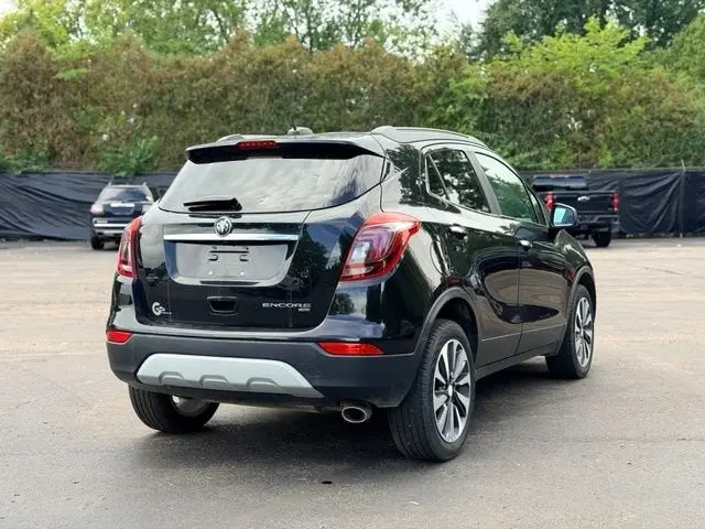 2022 Buick Encore Preferred AWD photo 5