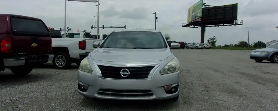 2013 Nissan Altima's photo