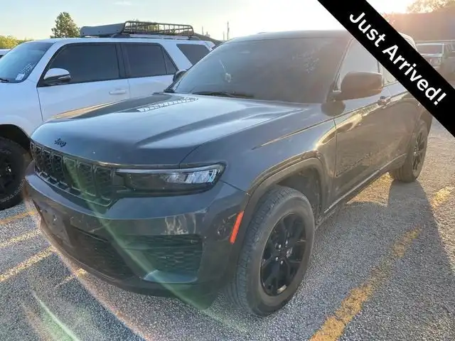 2024 Jeep Grand Cherokee Altitude X 4x4's photo