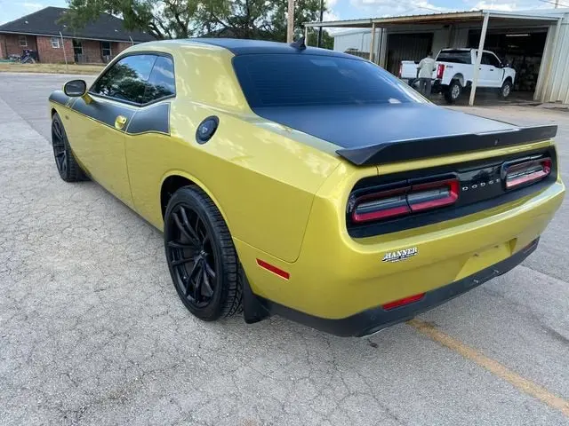 2021 Dodge Challenger R/T Scat Pack photo 5