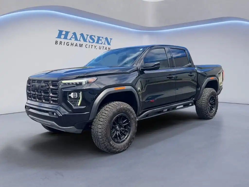 2023 GMC Canyon 4WD AT4X Crew Cab Short Box's photo