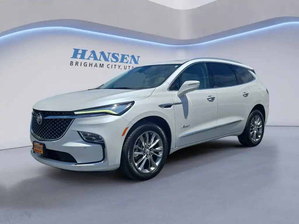 2023 Buick Enclave Avenir AWD's photo