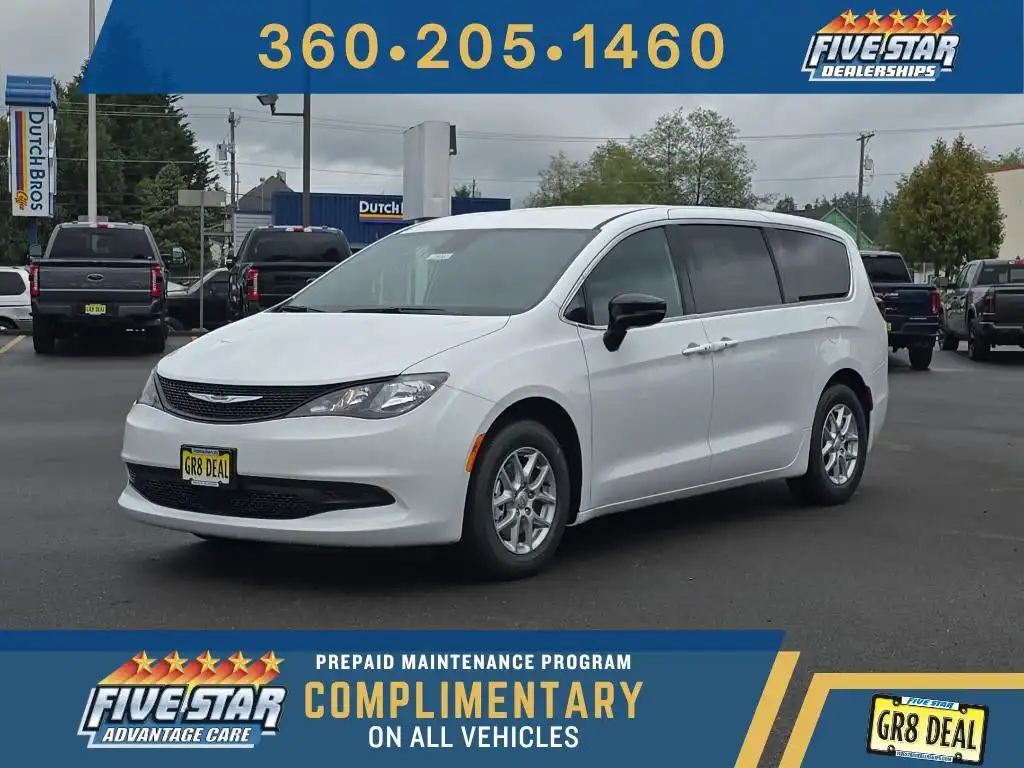 2025 Chrysler Voyager LX's photo