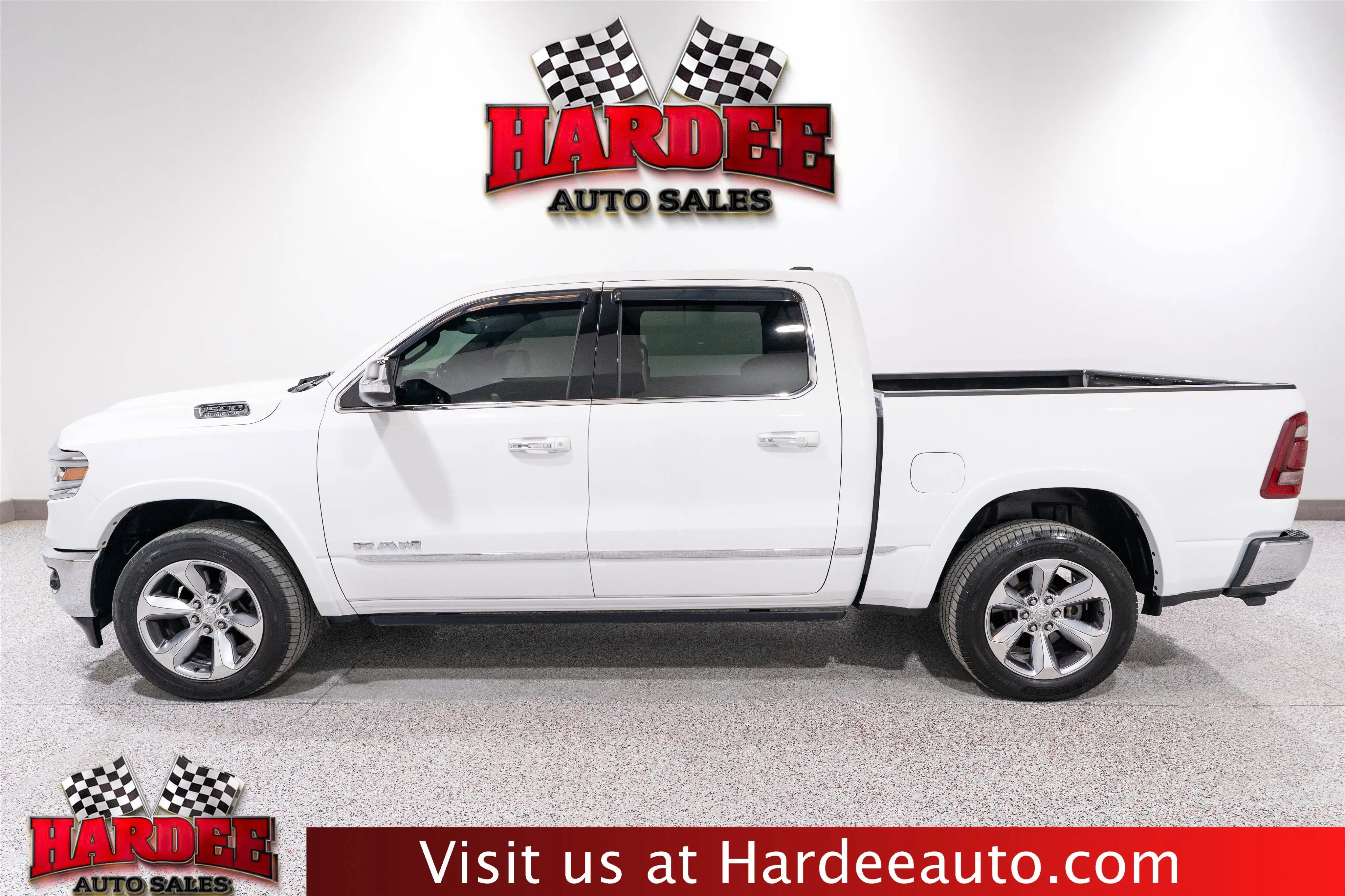2020 RAM 1500 Limited 4x4 Crew Cab 5'7's photo