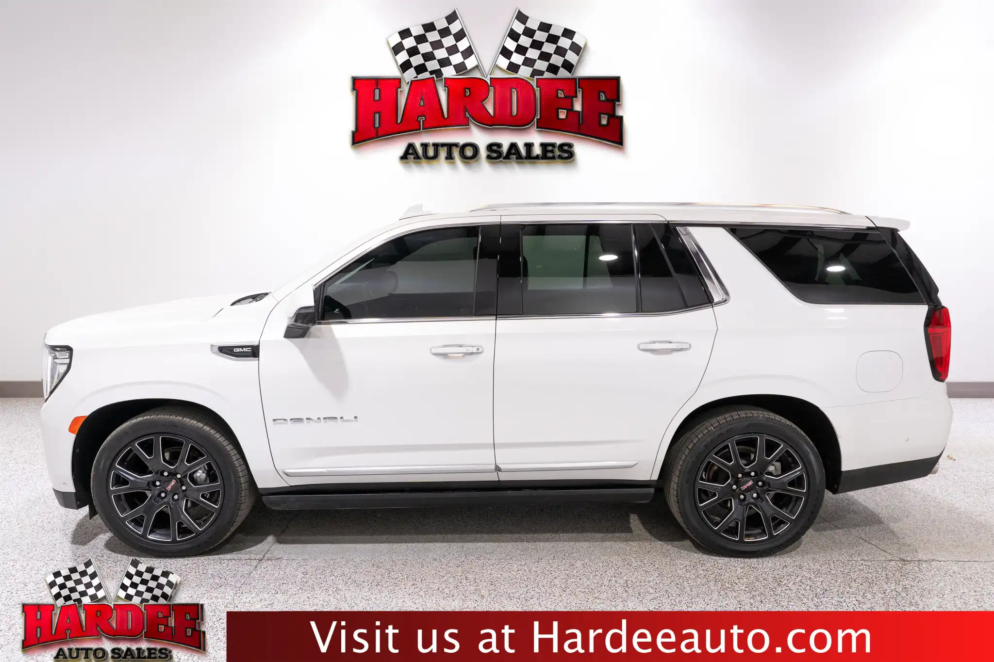 2024 GMC Yukon Denali 4WD's photo