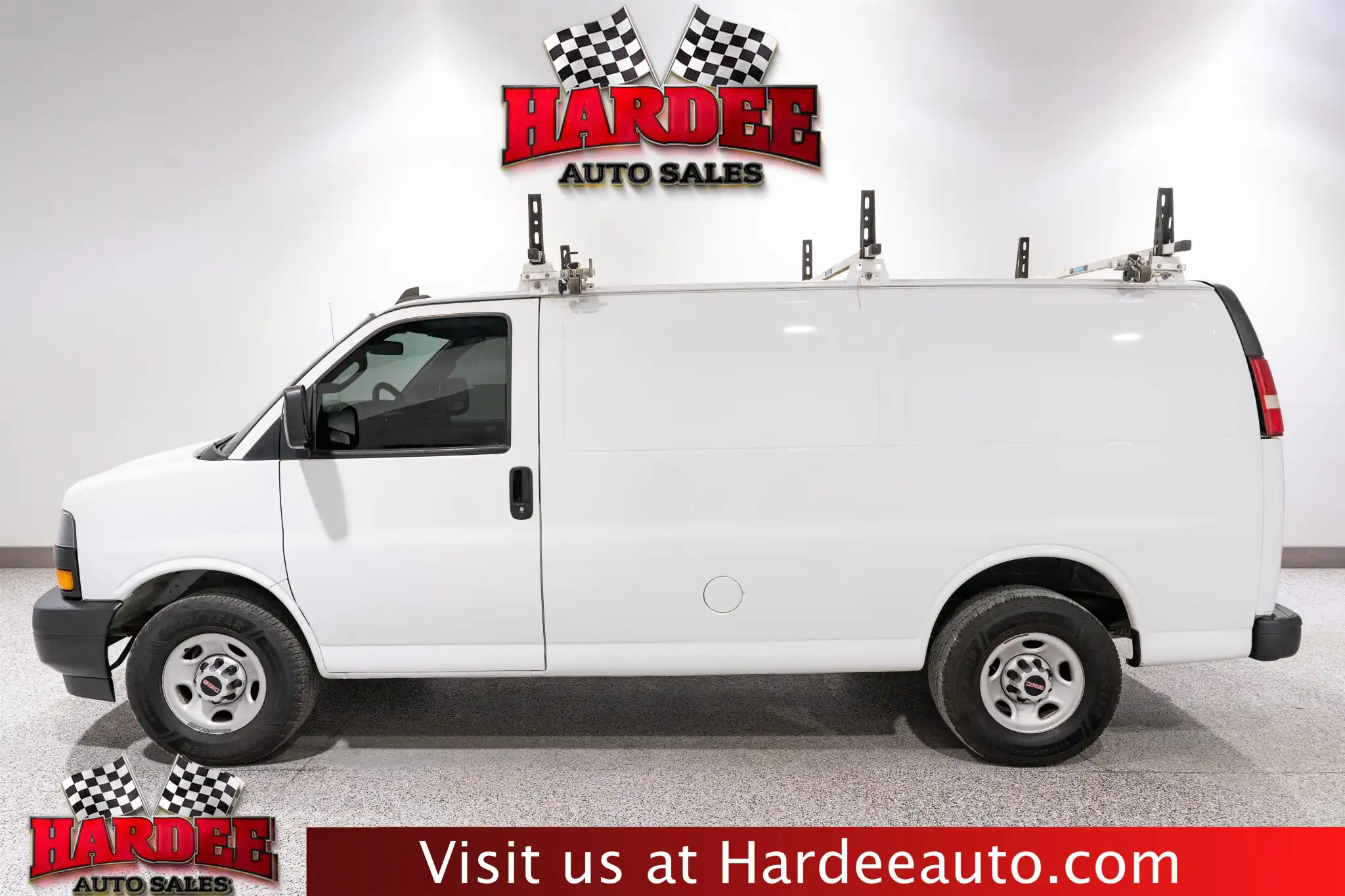 2019 GMC Savana 2500's photo