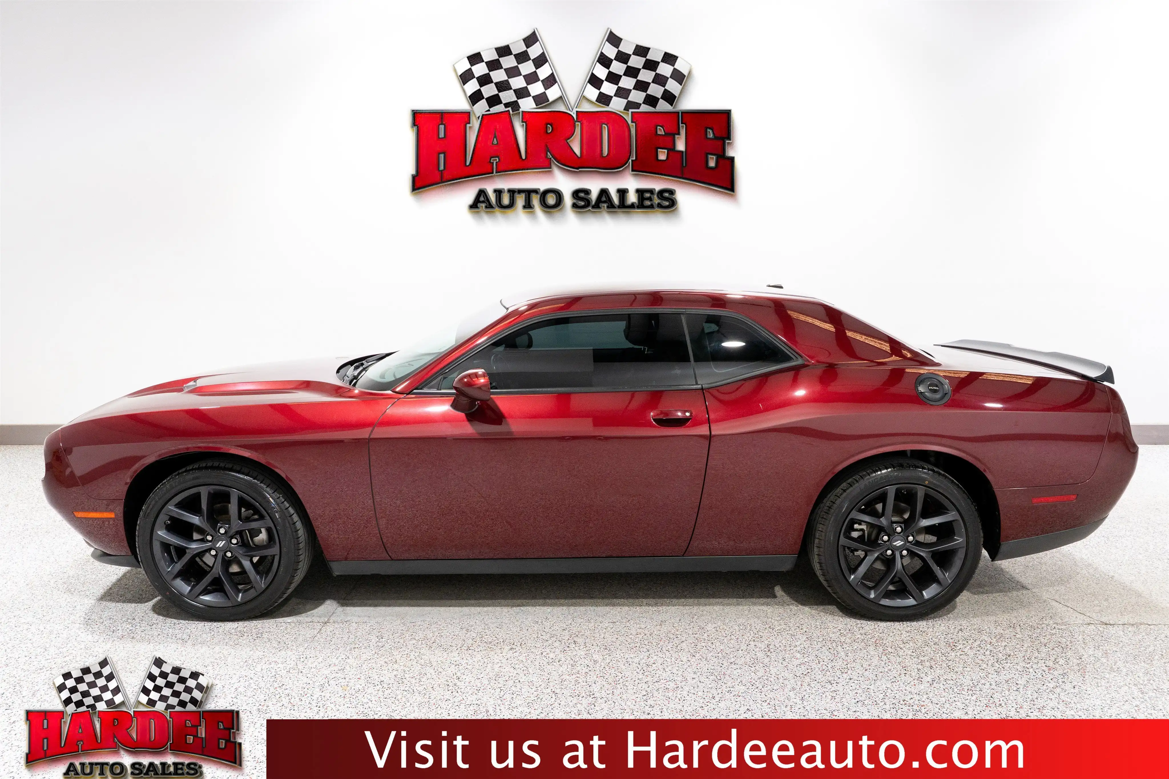 2022 Dodge Challenger SXT Auto's photo