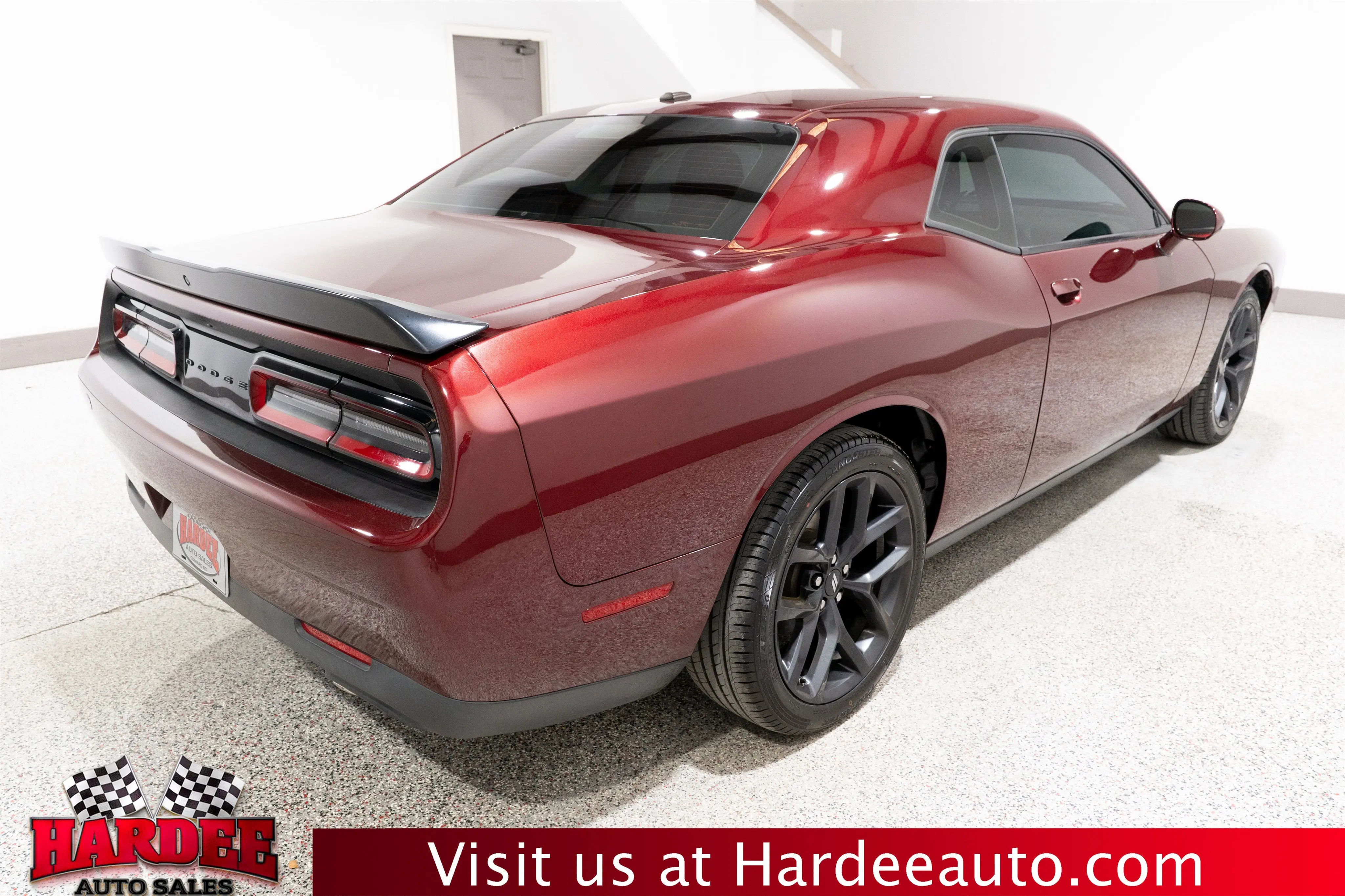 2022 Dodge Challenger SXT Auto photo 5
