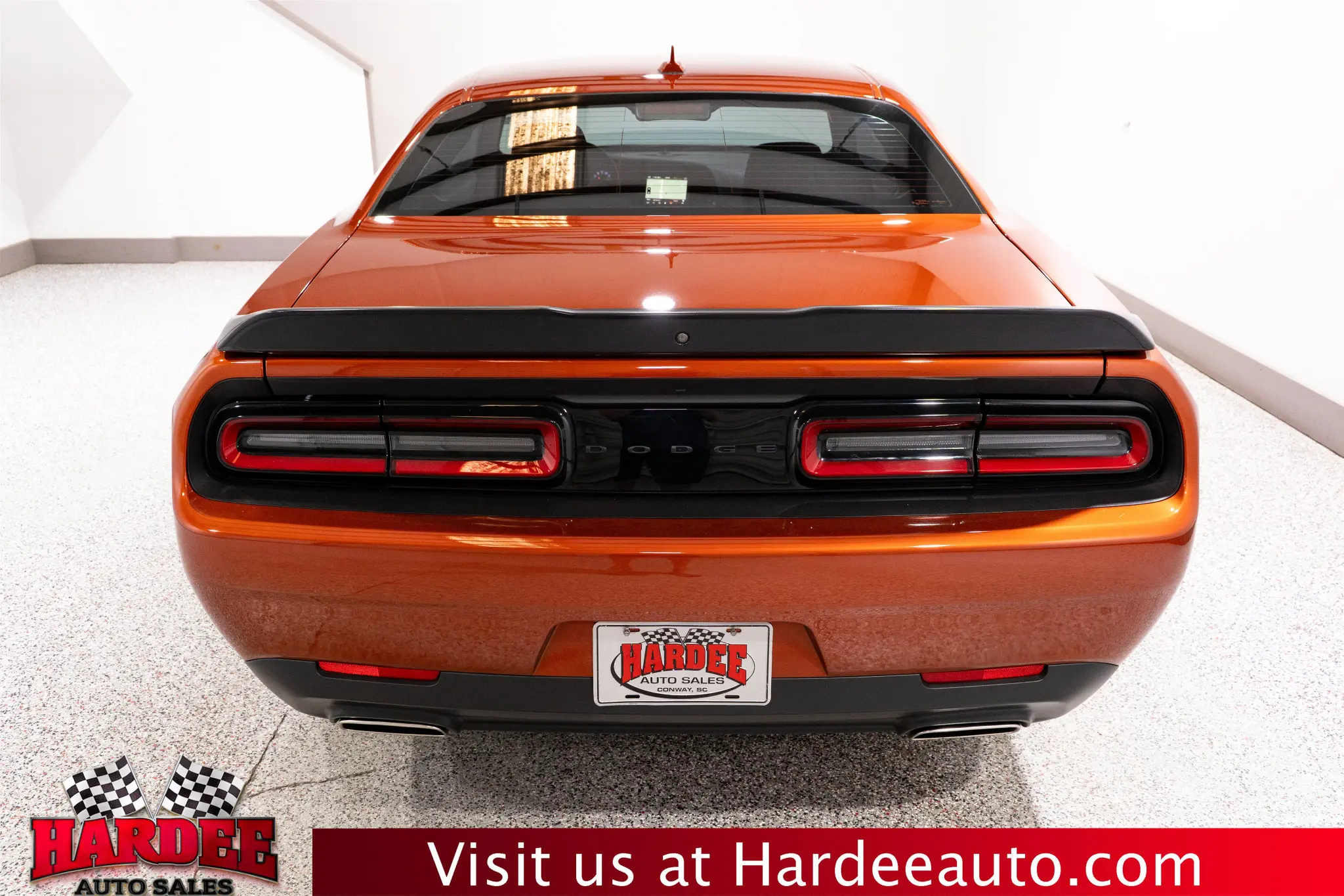 2023 Dodge Challenger SXT Auto photo 4