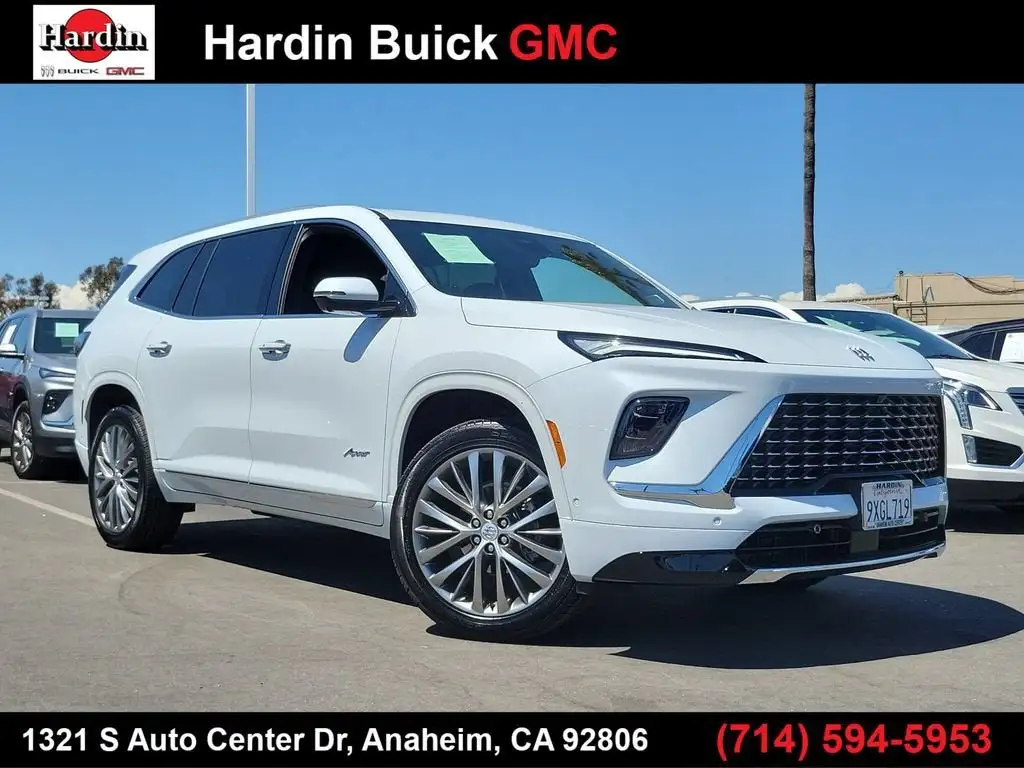 2026 Buick Enclave Avenir's photo