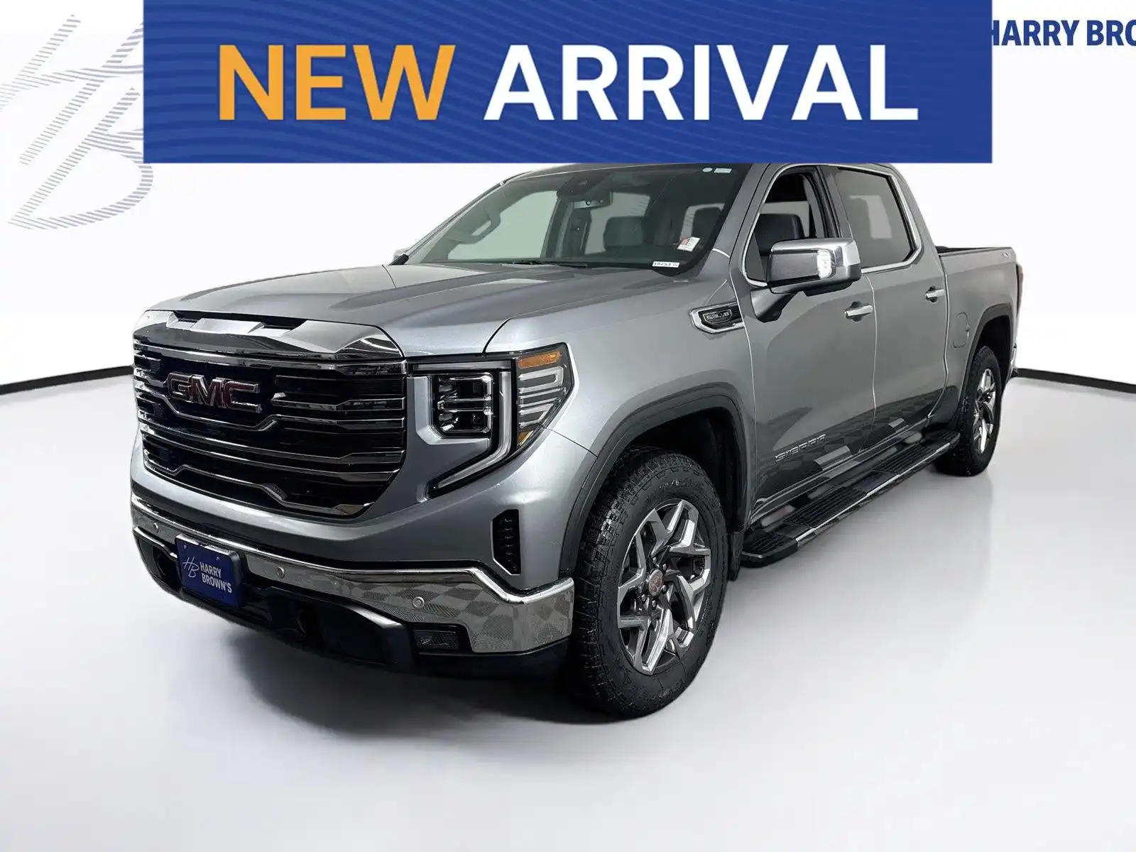 2023 GMC Sierra 4WD Crew Cab Short Box SLT's photo