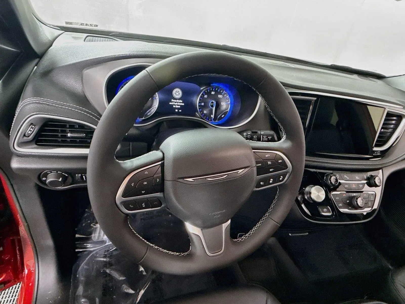 2027 Chrysler Pacifica Select AWD photo 5