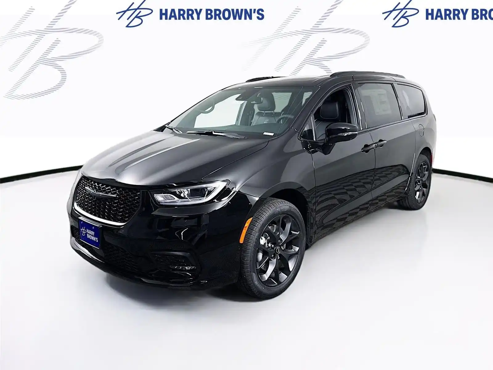 2026 Chrysler Pacifica Limited AWD's photo
