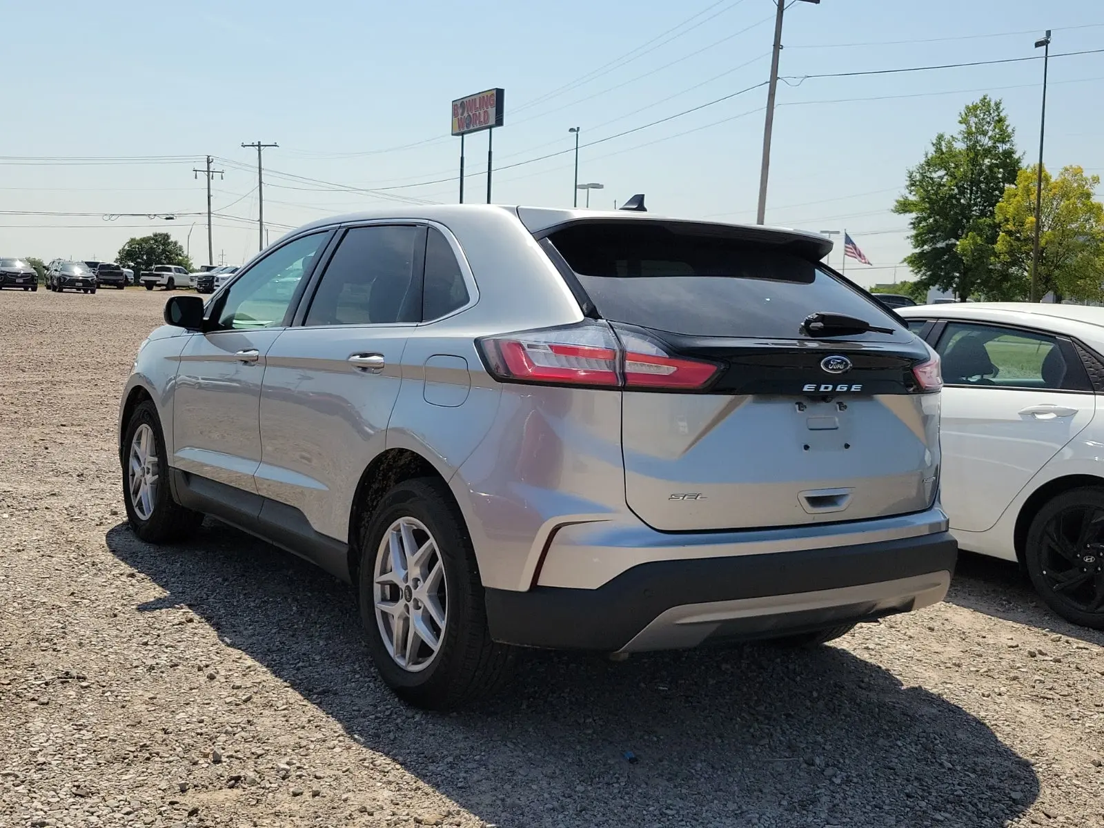 2024 Ford Edge SEL AWD photo 3
