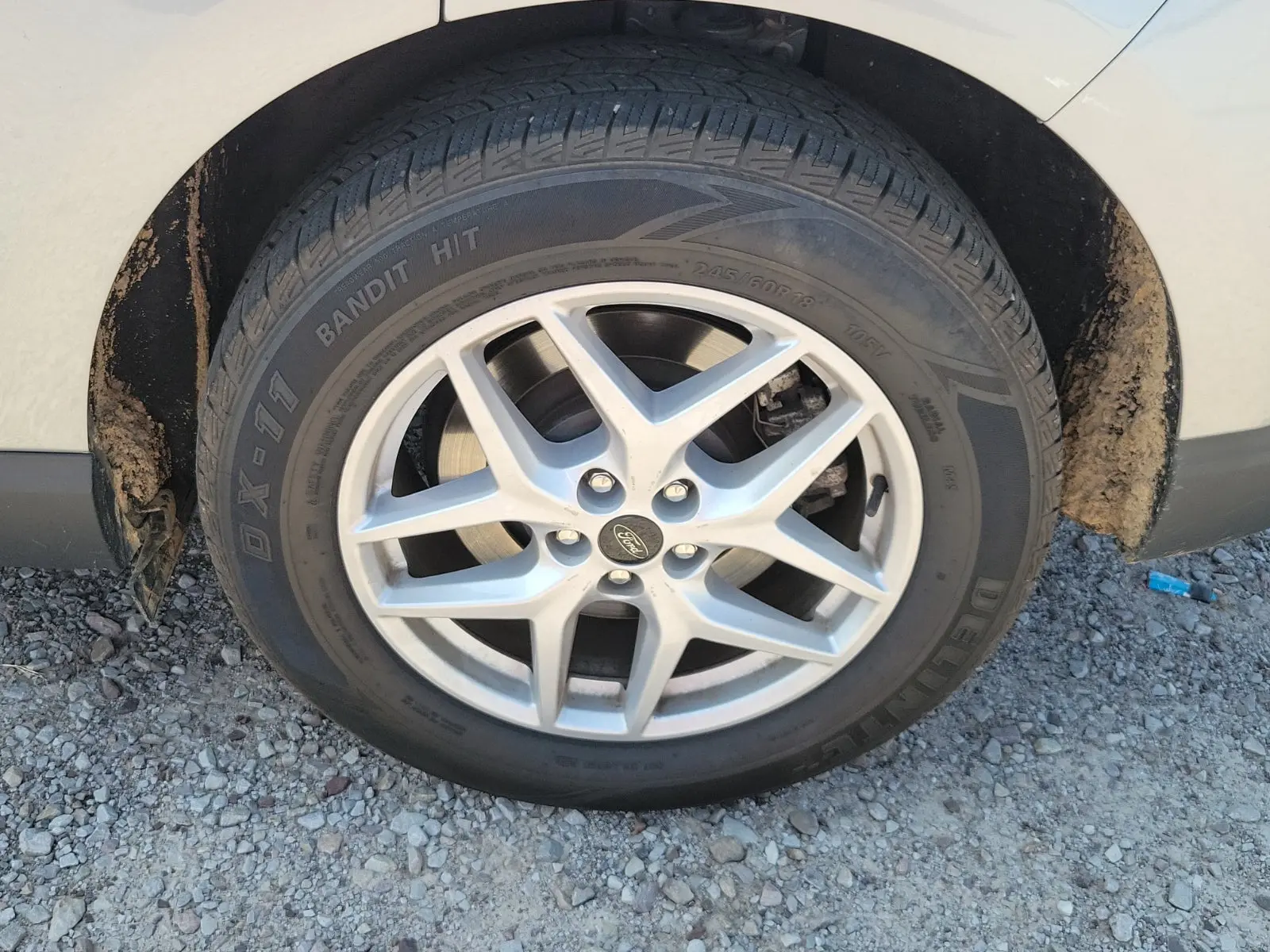 2024 Ford Edge SEL AWD photo 5