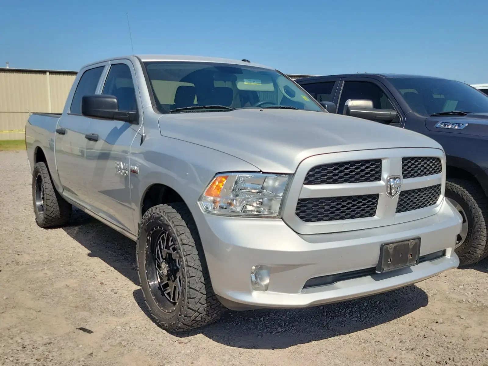 2018 RAM 1500 Express 4x4 Crew Cab 5'7's photo