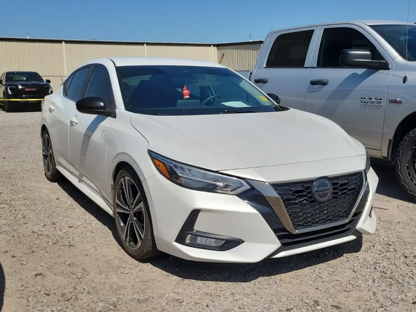 2020 Nissan Sentra SR CVT's photo