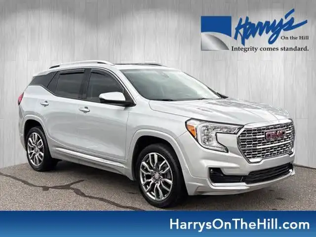 2022 GMC Terrain Denali AWD's photo
