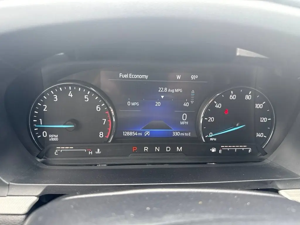 2020 Ford Explorer XLT 4WD photo 3