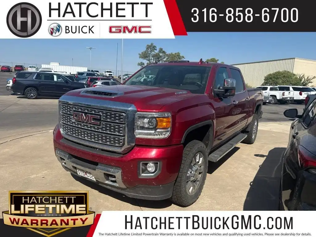 2019 GMC Sierra Denali 4WD Crew Cab Standard Box's photo