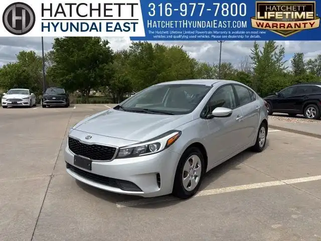 2017 Kia Forte LX AT's photo